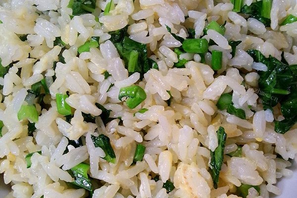 菜心粒蛋炒饭