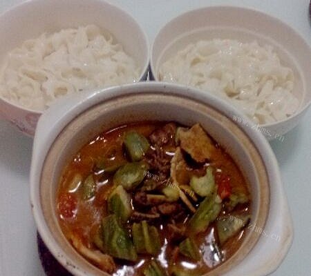 丝瓜排骨烩面（剩菜的二次利用）