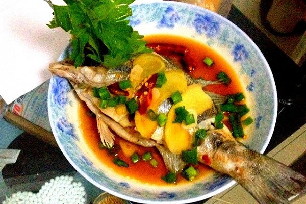 清蒸鲈鱼