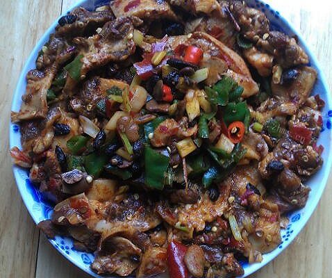 家常豆瓣酱蒸五花肉的做法