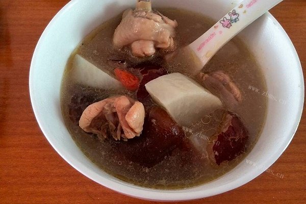「浓汤宝」鸡汤小火锅