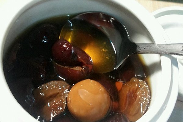 自制红枣鹌鹑蛋糖水