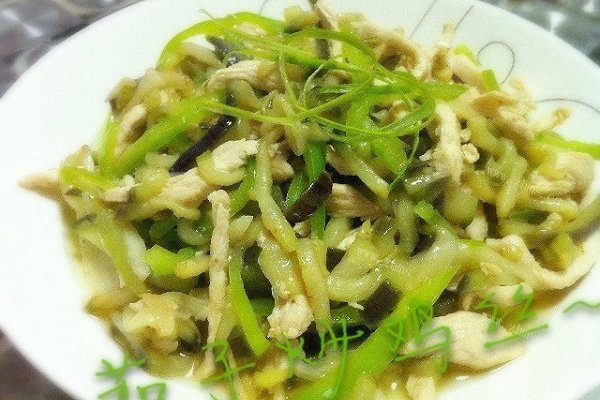 茄子炒鸡丝