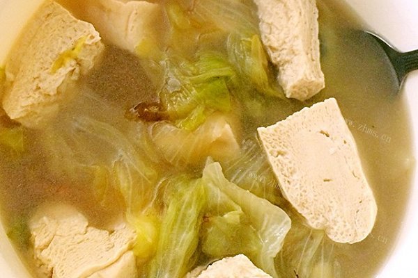 家常版白菜炖冻豆腐