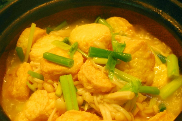 美味的金针菇玉子豆腐