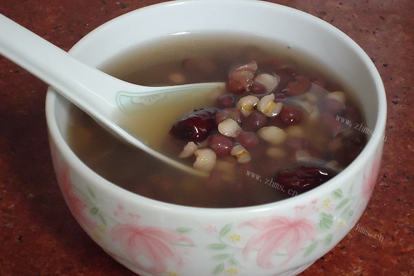 养生薏米红豆粥