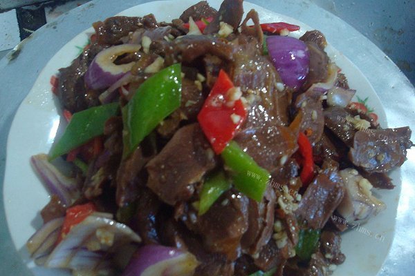 凉拌酱鸡胗