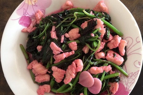 汗菜鸡丁