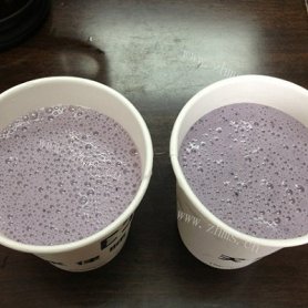 自制蓝莓香蕉牛奶