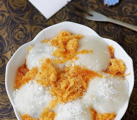椰香肉松蒸汤圆