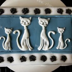 古典猫翻糖巧克力蛋糕配覆盆子奶油霜