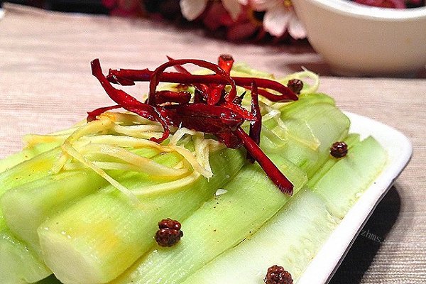 酸辣瓜条