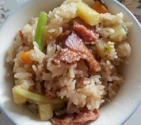 腊味土豆饭