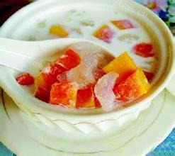 鲜果炖奶冻