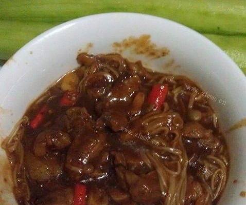 酱爆金针菇牛肉