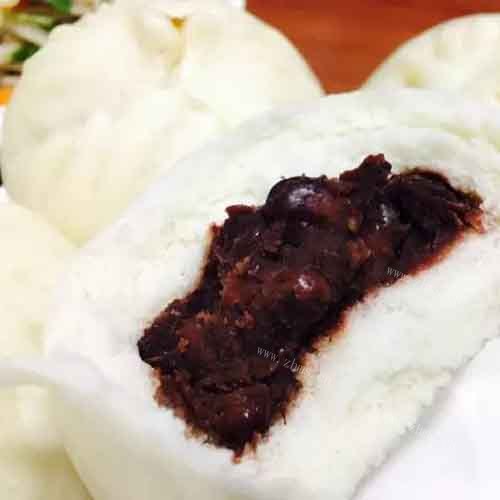 营养丰富的豆沙包