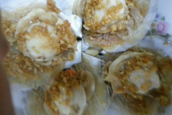 家常蒜蓉粉丝蒸扇贝
