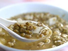 好喝的冰冻绿豆汤