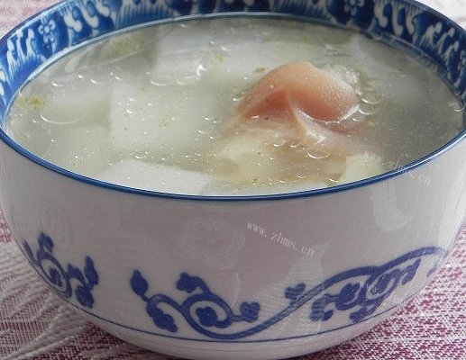 白萝卜羊腿骨汤