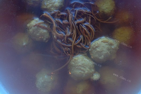 养生虫草花肉丸汤