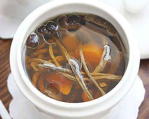 茶树菇炖排骨