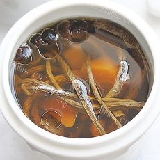 茶树菇炖排骨