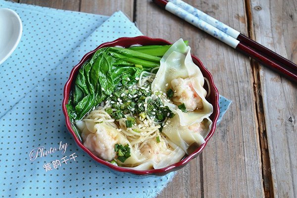 鲜虾云吞面
