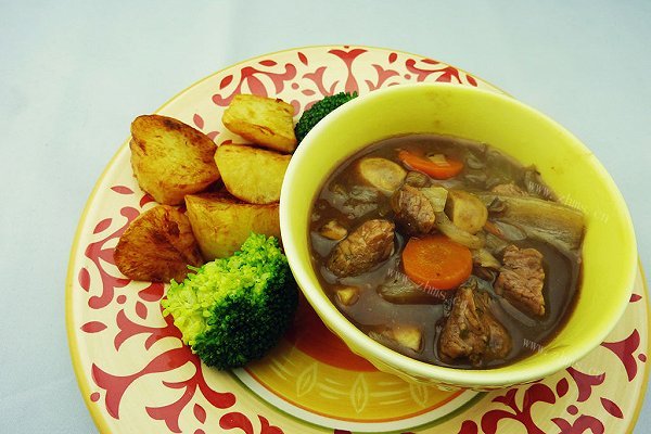 法式红酒焗牛肉