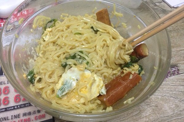 微波炉料理 屌丝的味蕾革命 无汤方便面