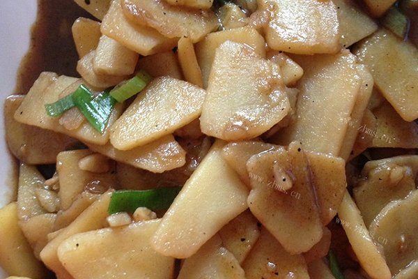 红烧土豆片