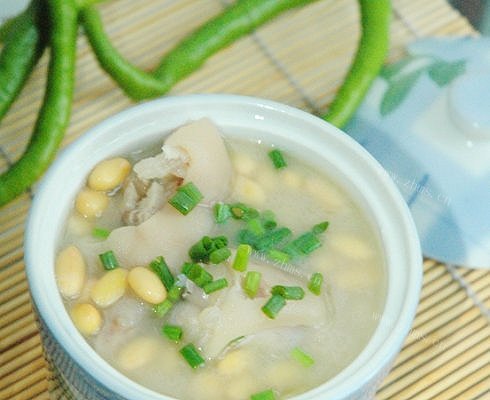 黄豆炖猪手
