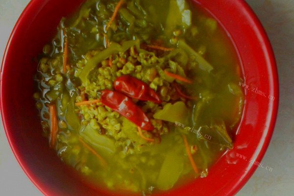 家庭版绿豆炖酸菜