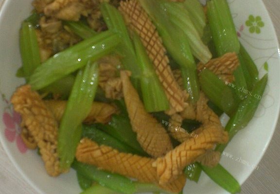西芹炒土鱿