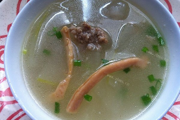 家常鱿鱼干肉末冬瓜汤