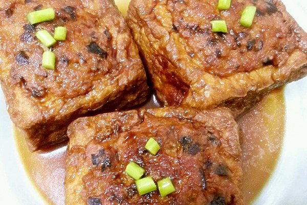 香菇肉泥酿豆腐