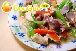 简单的冻豆腐炒猪面珠灯肉