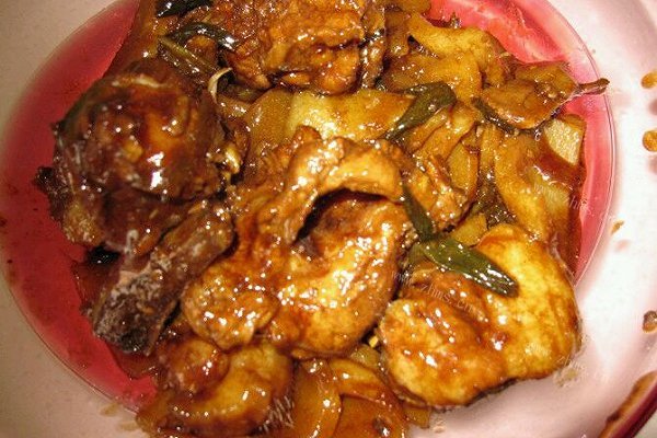 超级坑饭的: 肉皮烧排骨