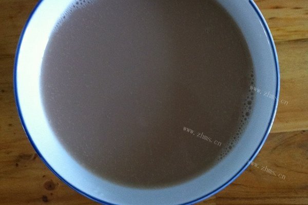 自制红枣核桃豆浆