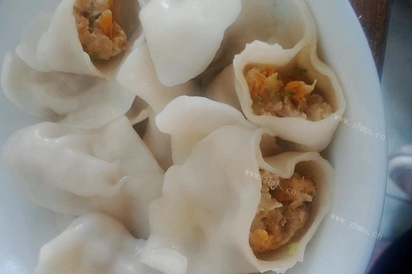 胡萝卜白菜香菇猪肉水饺