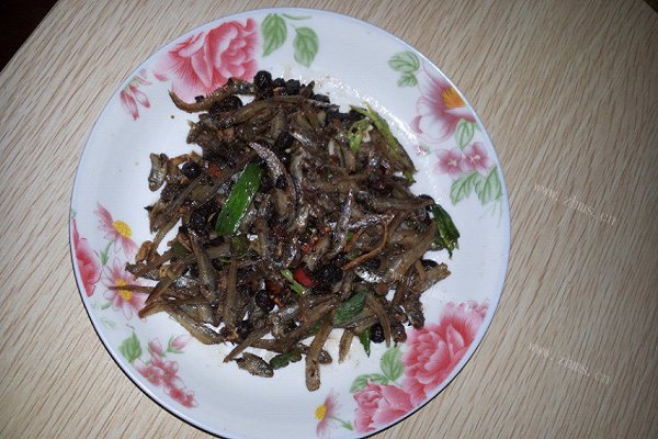 自制豆鼓小鱼干