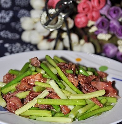 炒拆鸭翅肉