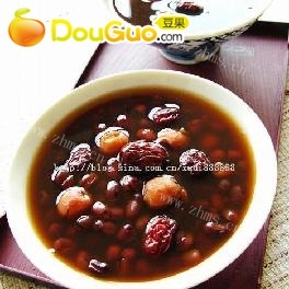 红枣莲子赤豆汤