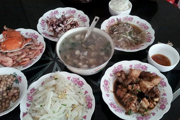 家常水潺团鲜汤