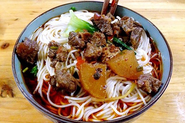 白萝卜红烧牛肉-红烧牛肉面