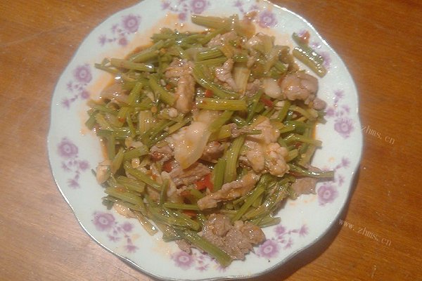 芹菜炒肉