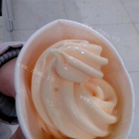 自制水蜜桃冰淇淋