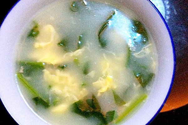 菠菜鸡蛋汤