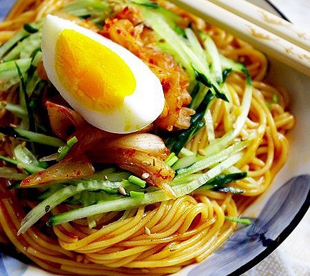 家常泡菜凉拌面
