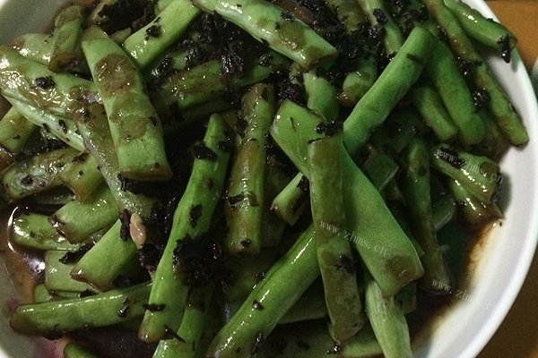 家常四季豆炒梅干菜