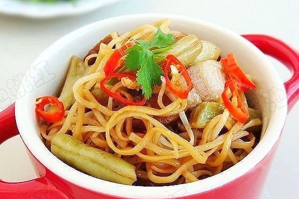 家常豆角焖面